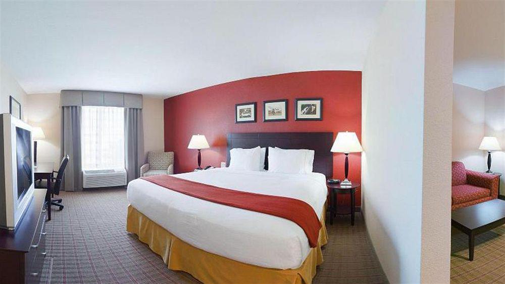 Holiday Inn Express & Suites East Wichita I-35 Andover By Ihg מראה חיצוני תמונה