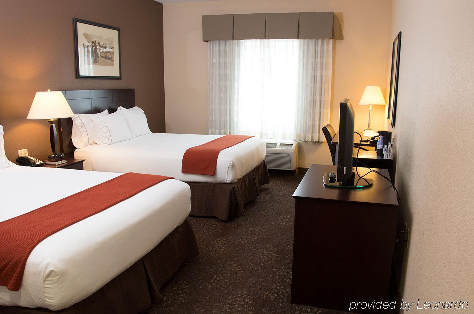 Holiday Inn Express & Suites East Wichita I-35 Andover By Ihg מראה חיצוני תמונה