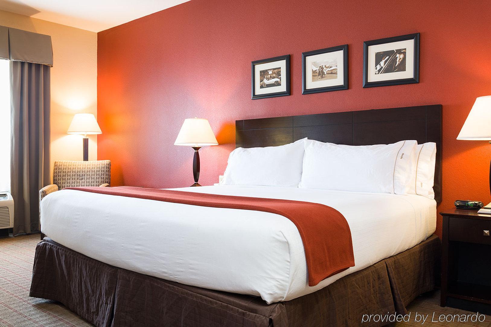 Holiday Inn Express & Suites East Wichita I-35 Andover By Ihg מראה חיצוני תמונה