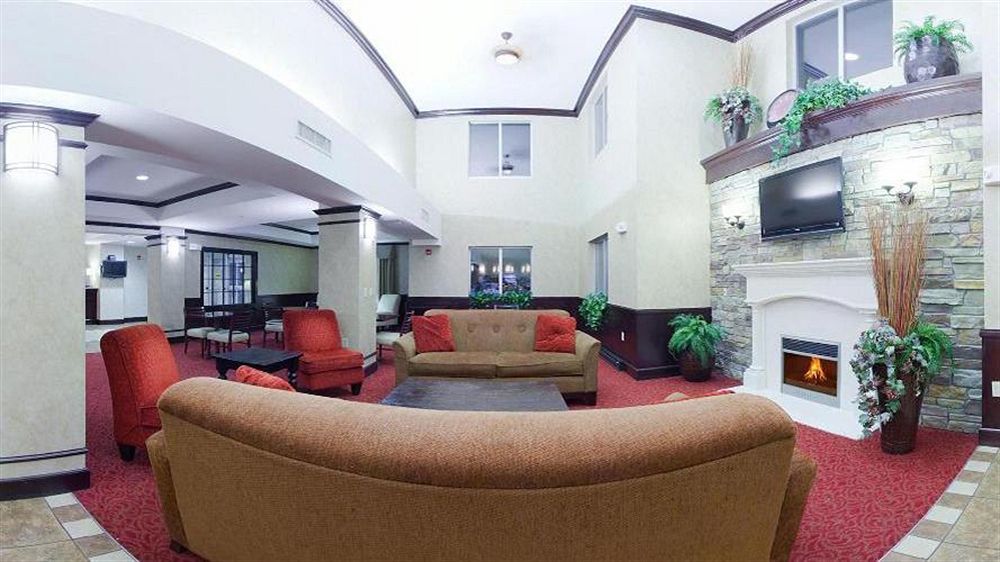 Holiday Inn Express & Suites East Wichita I-35 Andover By Ihg מראה חיצוני תמונה