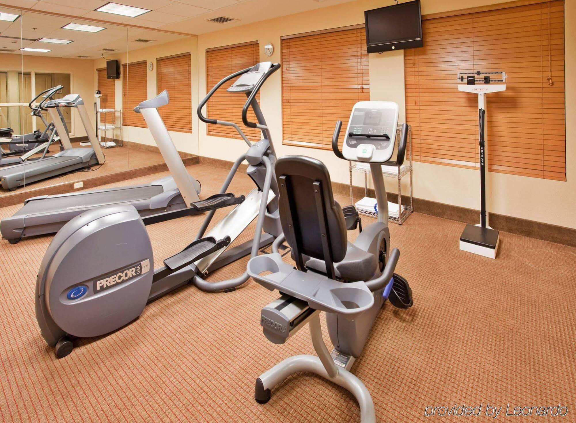 Holiday Inn Express & Suites East Wichita I-35 Andover By Ihg מראה חיצוני תמונה